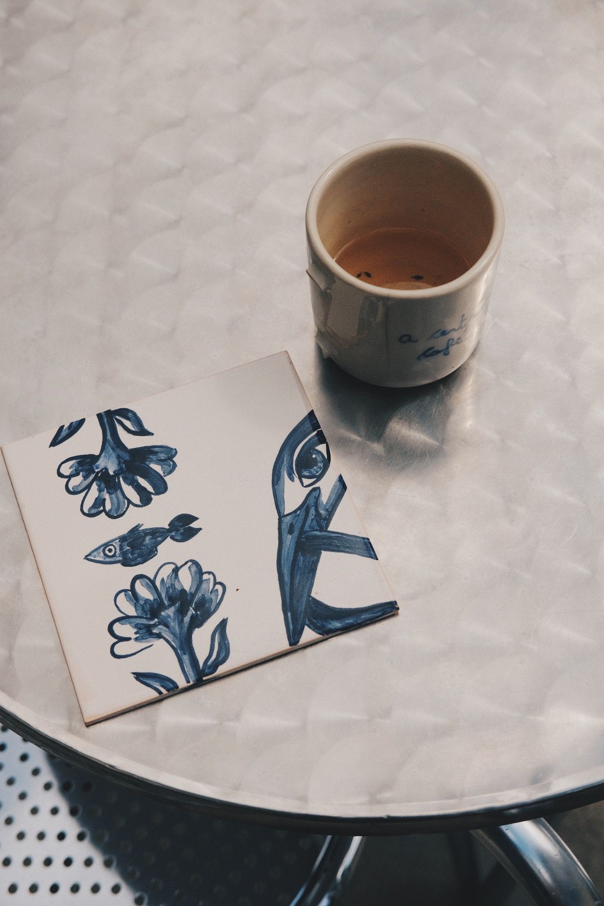 azulejo avec un héron bleu